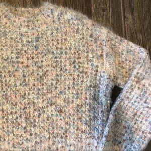 ⭐️cute & comfy sweater⭐️